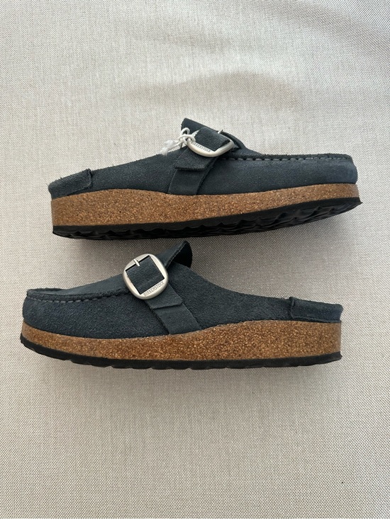 Birkenstock Shoes - NWT Birkenstock Buckley Mules